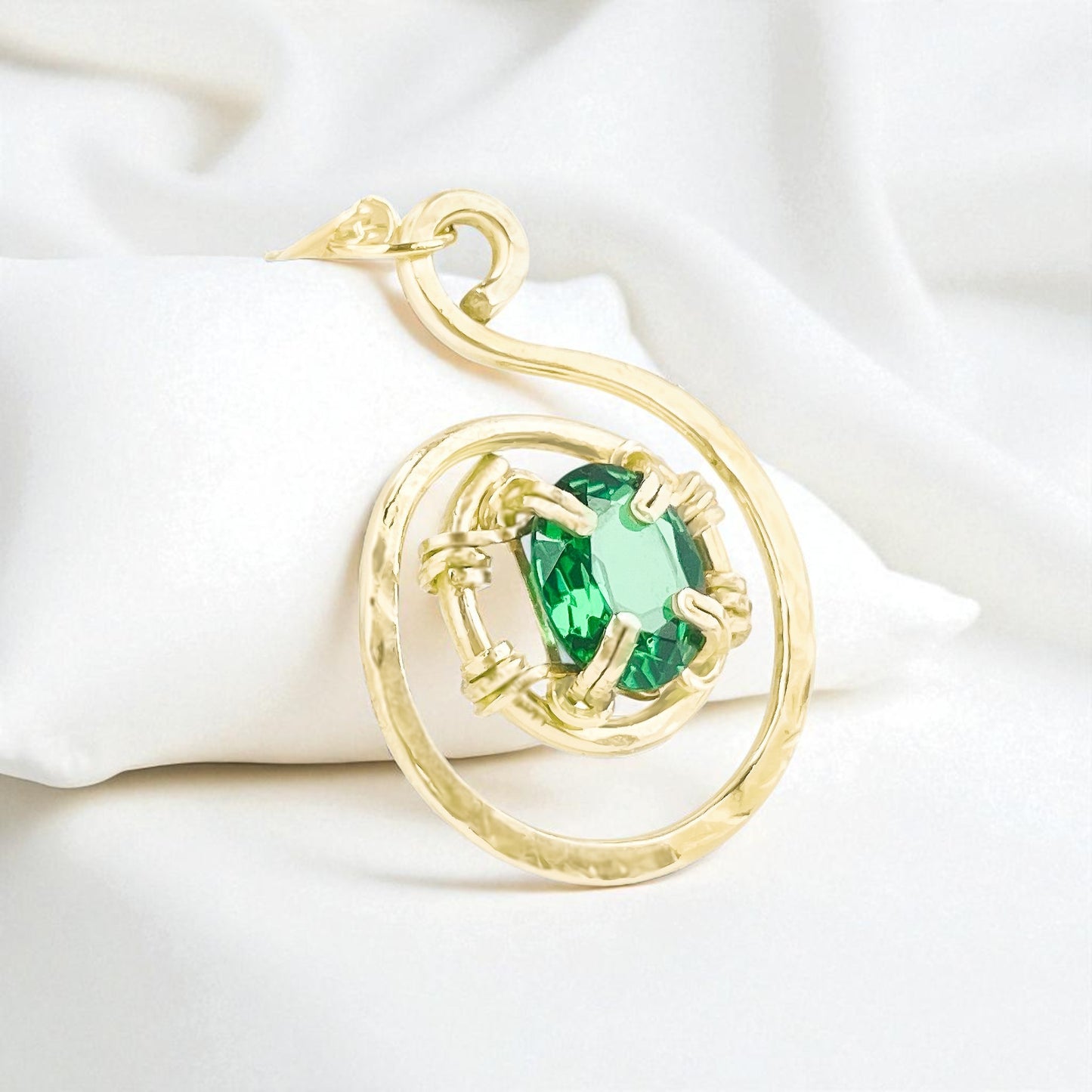 Emerald S Pendant Neckace