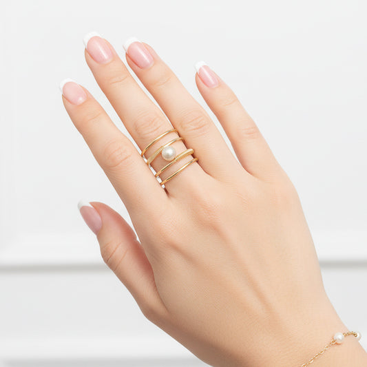 Gold Wire Spiral Ring with Freshwater Pearl