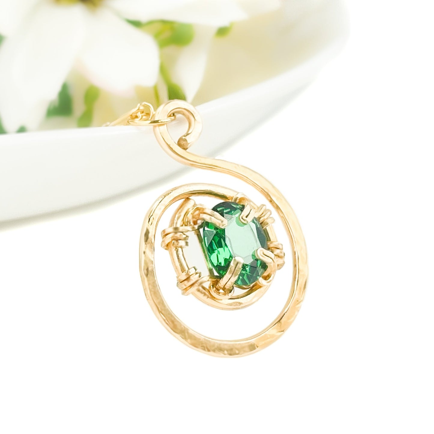 Emerald S Pendant Neckace