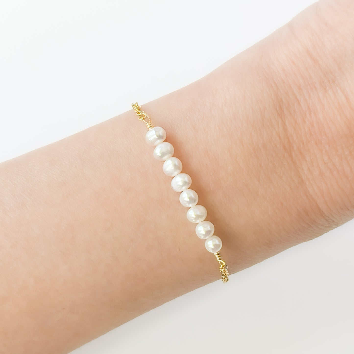 White Pearl Column Bracelet