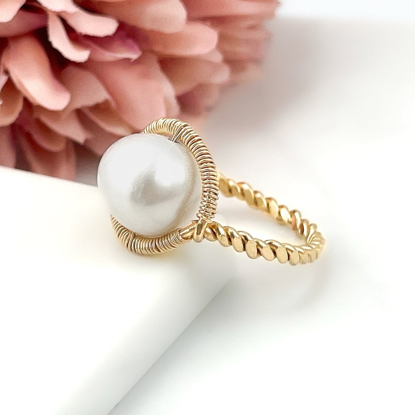 Freshwater Pearl Twisted Band Ring