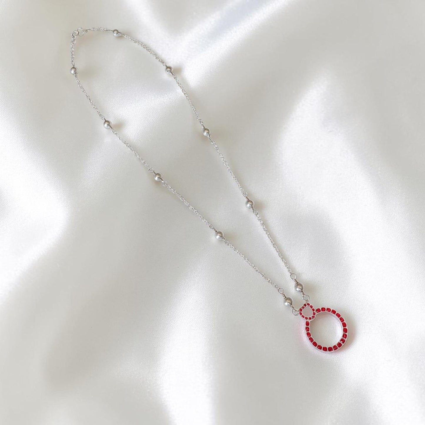 Red Halo Pearl Necklace