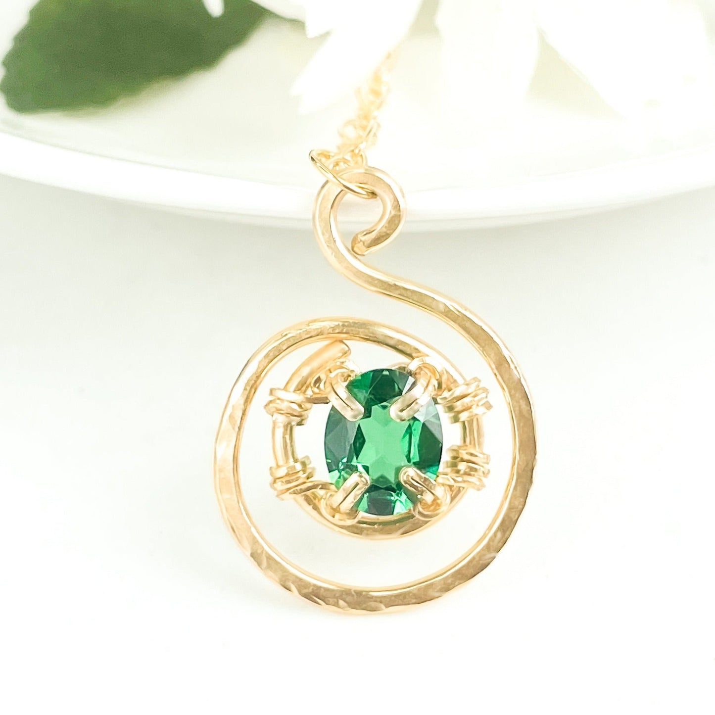 Emerald S Pendant Neckace